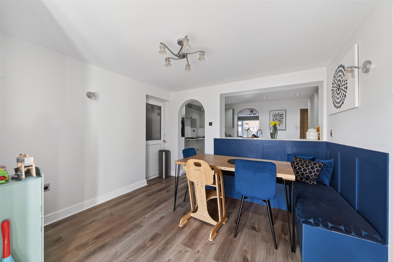 Property Image 7f77b122-c8bd-4230-8343-f13887311484