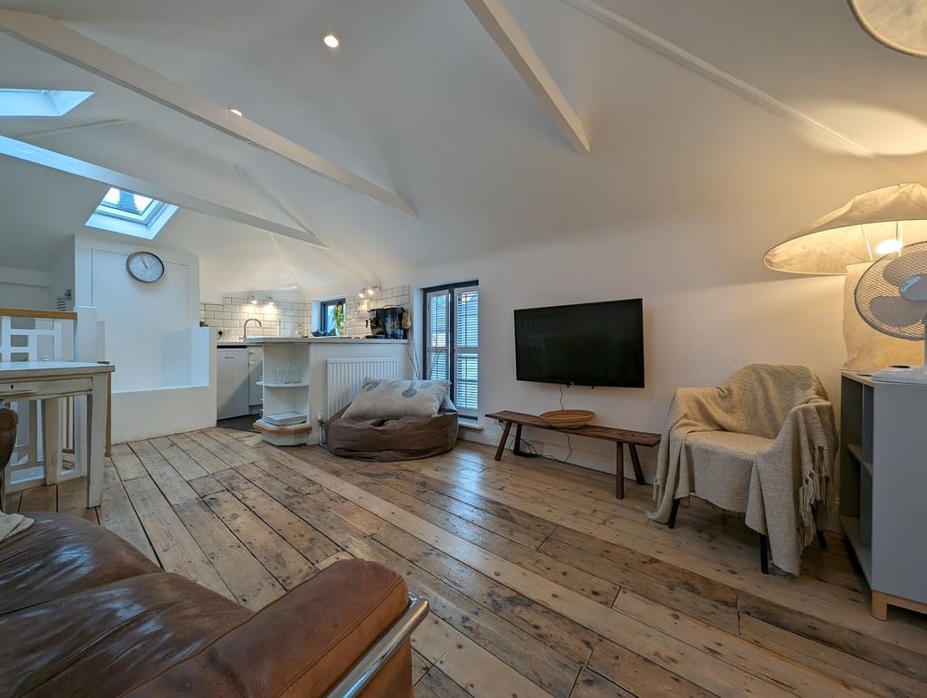 Property Image 7fb4b6e1-a7f3-4978-828b-25a43dcb2905