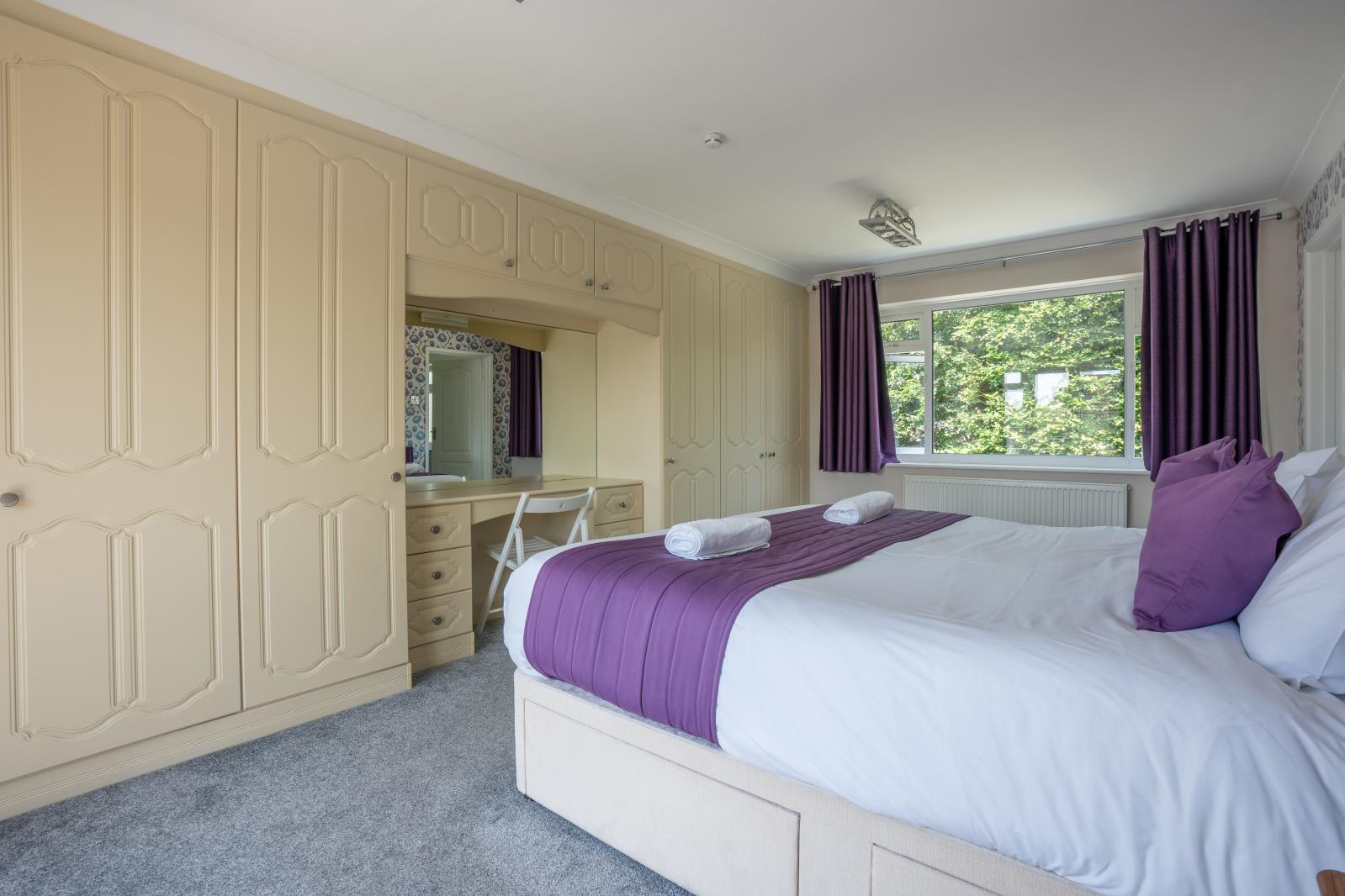 Property Image 7fbb12d4-bf45-4893-b329-3c6df4c100dc