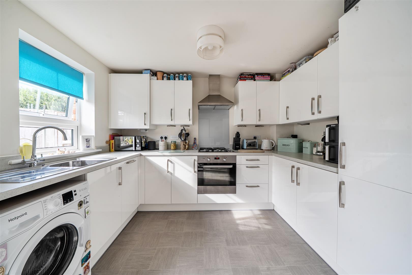 Property Image 7fbd6e34-4636-447d-861a-faedeaf2ba99