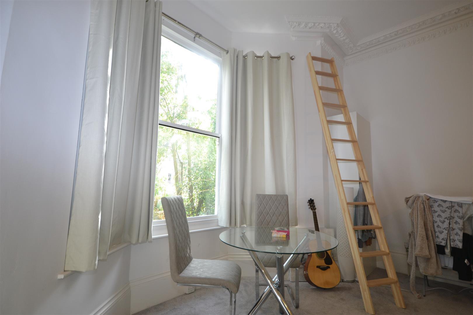 Property Image 7fbe9ca8-8e15-420b-83fb-221adc2162ad