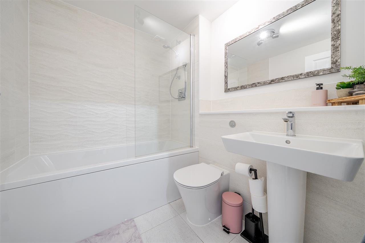 Property Image 7fe327f6-d373-41b6-86c2-b5e18a054c35