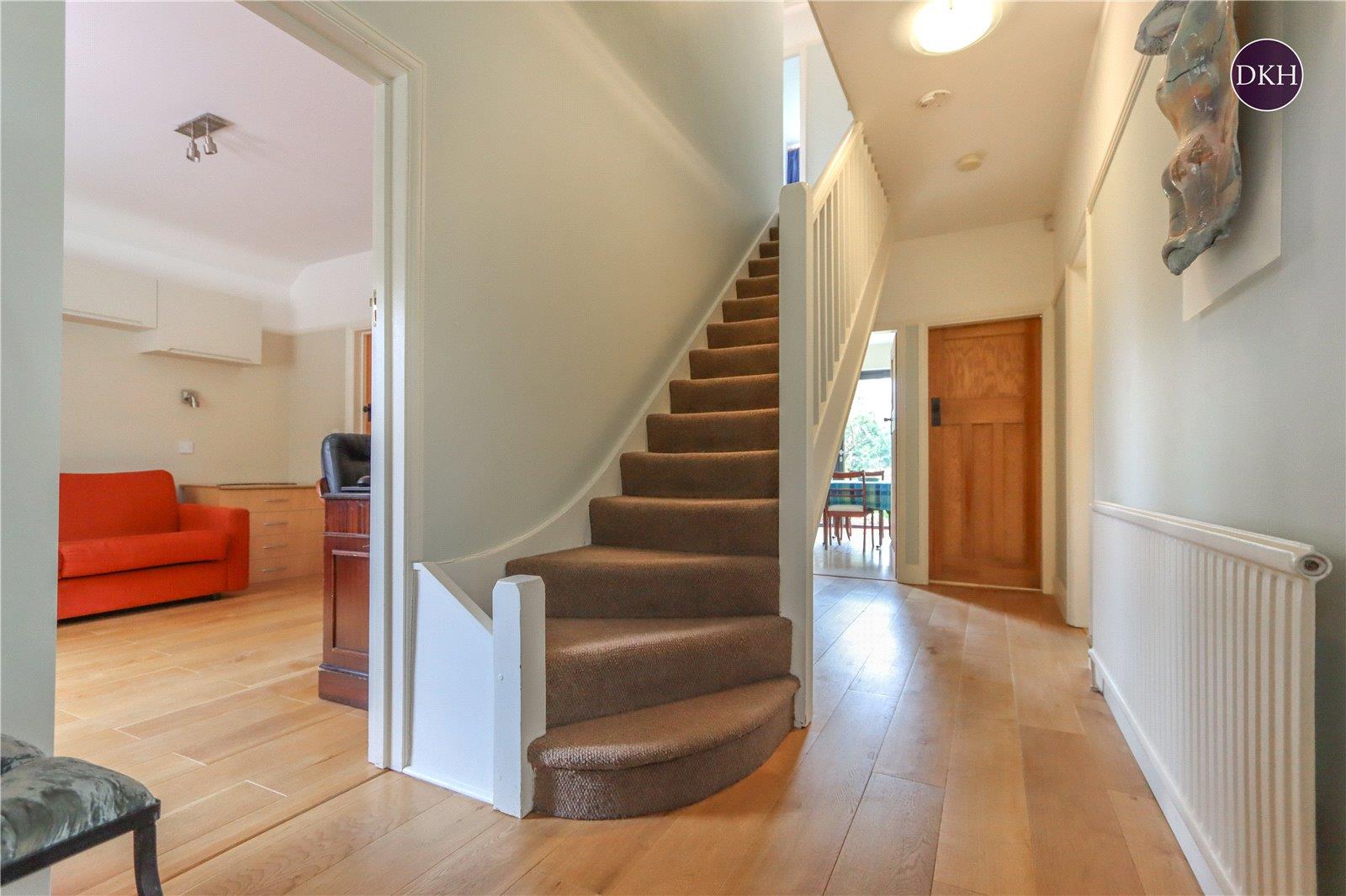 Property Image 7fe7825e-1681-436b-9ac2-cf3dea74fd60