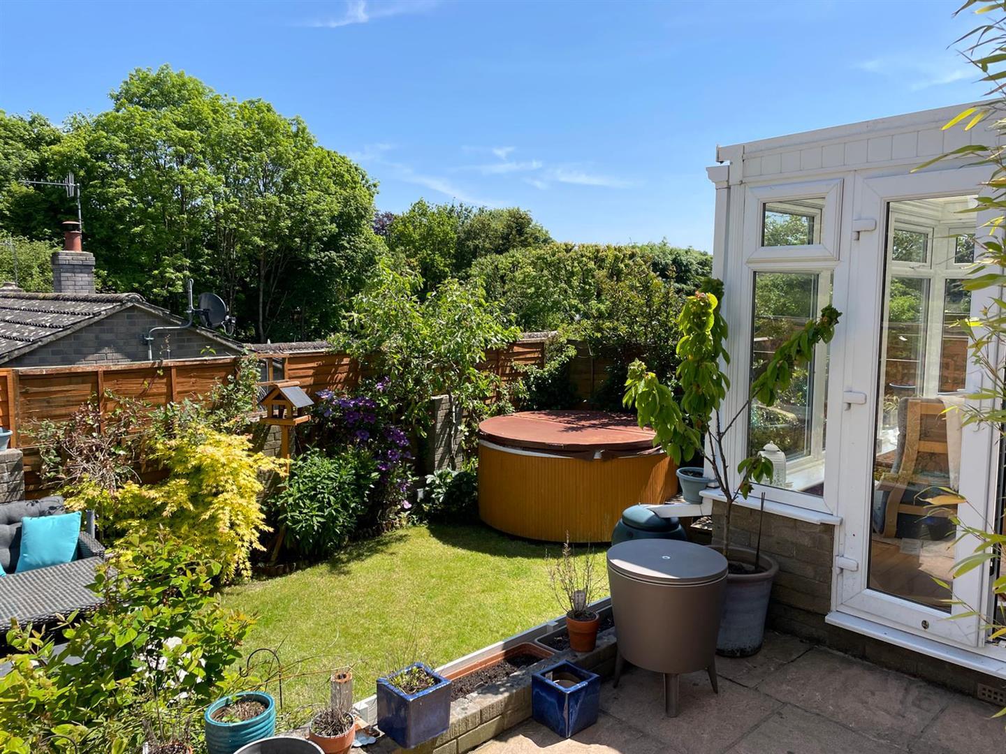 Property Image 7ff06ec0-6694-4b6d-87dc-82f1d3903f9a