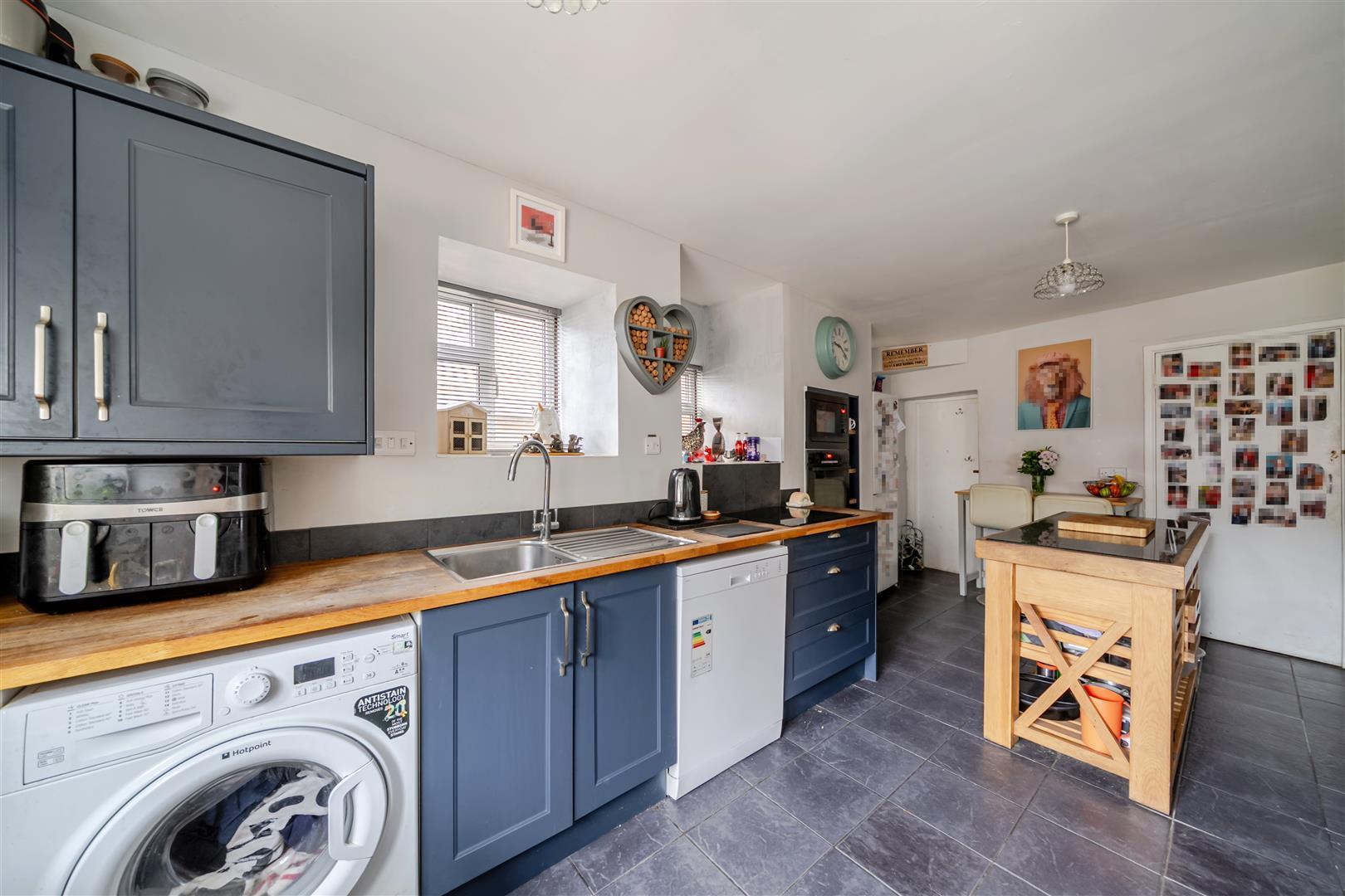 Property Image 7ff3a6e4-b81f-472e-abaf-36c05a816ee7