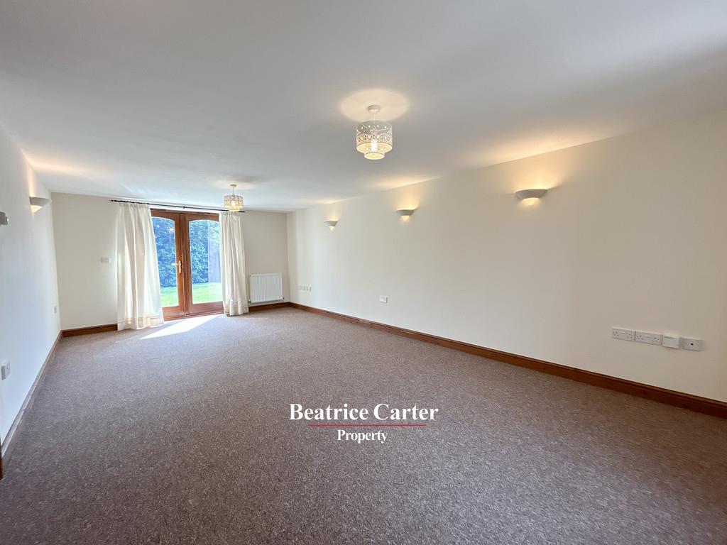 Property Image 801c0f72-365e-4af6-a4d9-25f32d6463a7