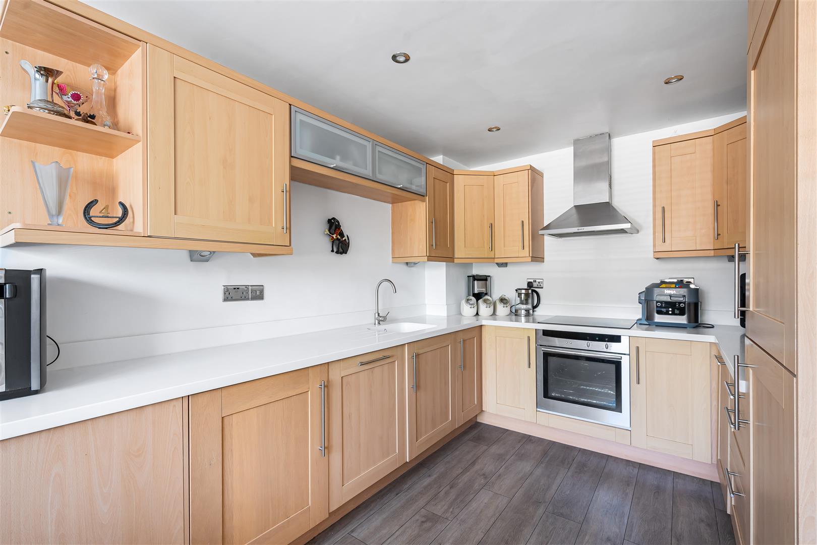 Property Image 802036c2-8469-47c8-9272-d212ff8cf7a6