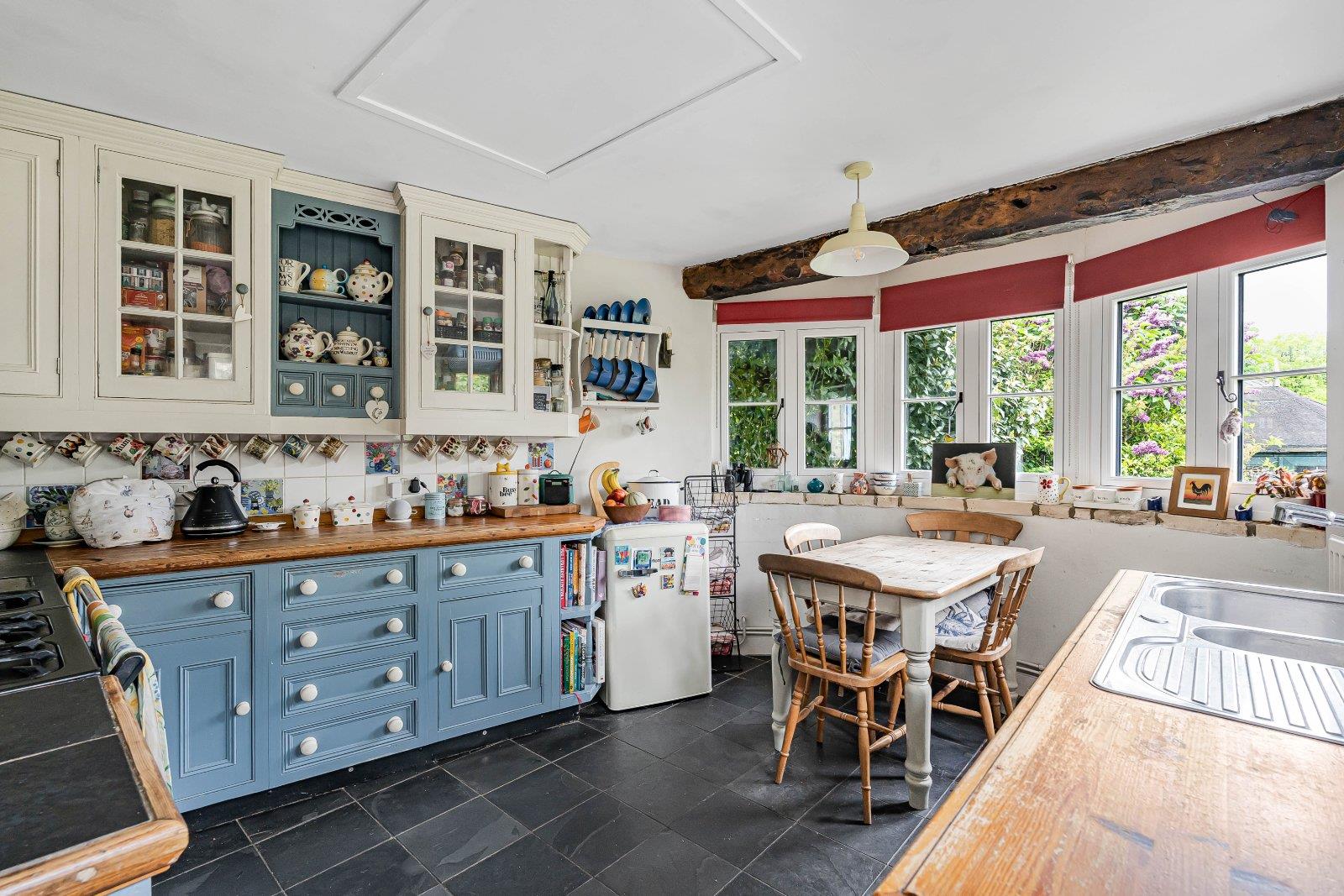 Property Image 8023cd98-afde-45b9-9e07-3d2aa5aa3551