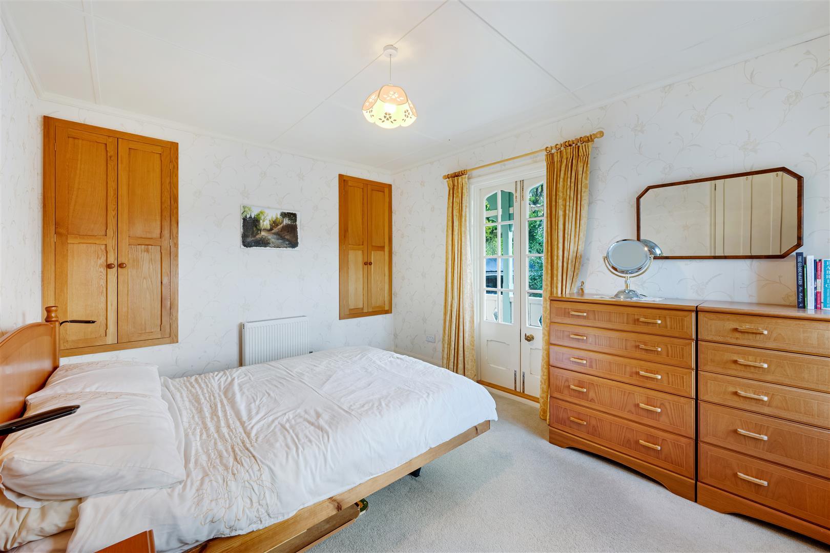 Property Image 802df30d-4da8-456c-893e-1dc86f71a067