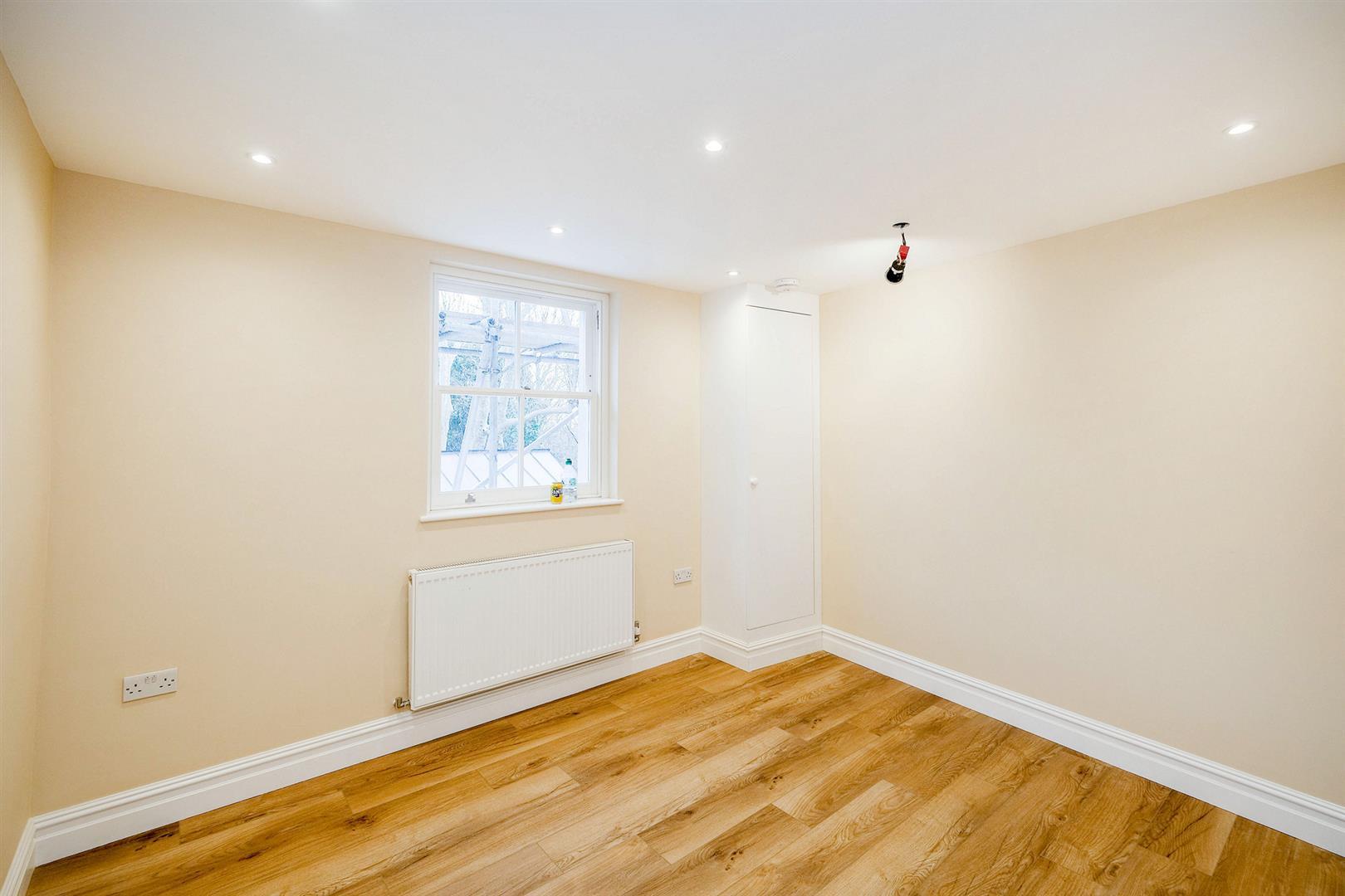Property Image 8035d4cb-aabf-4949-8757-9a623d361ec3