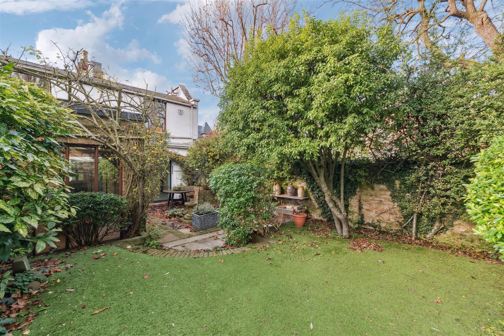 Property Image 8035ee58-378b-4bd2-87a9-6a6e7557eb66