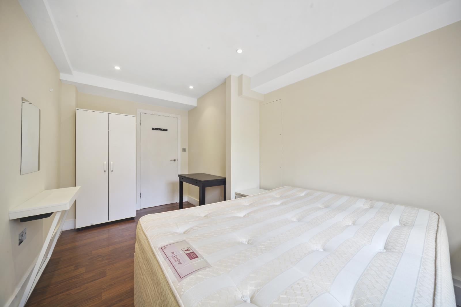 Third bedroom. Flat for sale Guilford Street, Camden, London, WC1N. Three bedrooms, two bathrooms. 