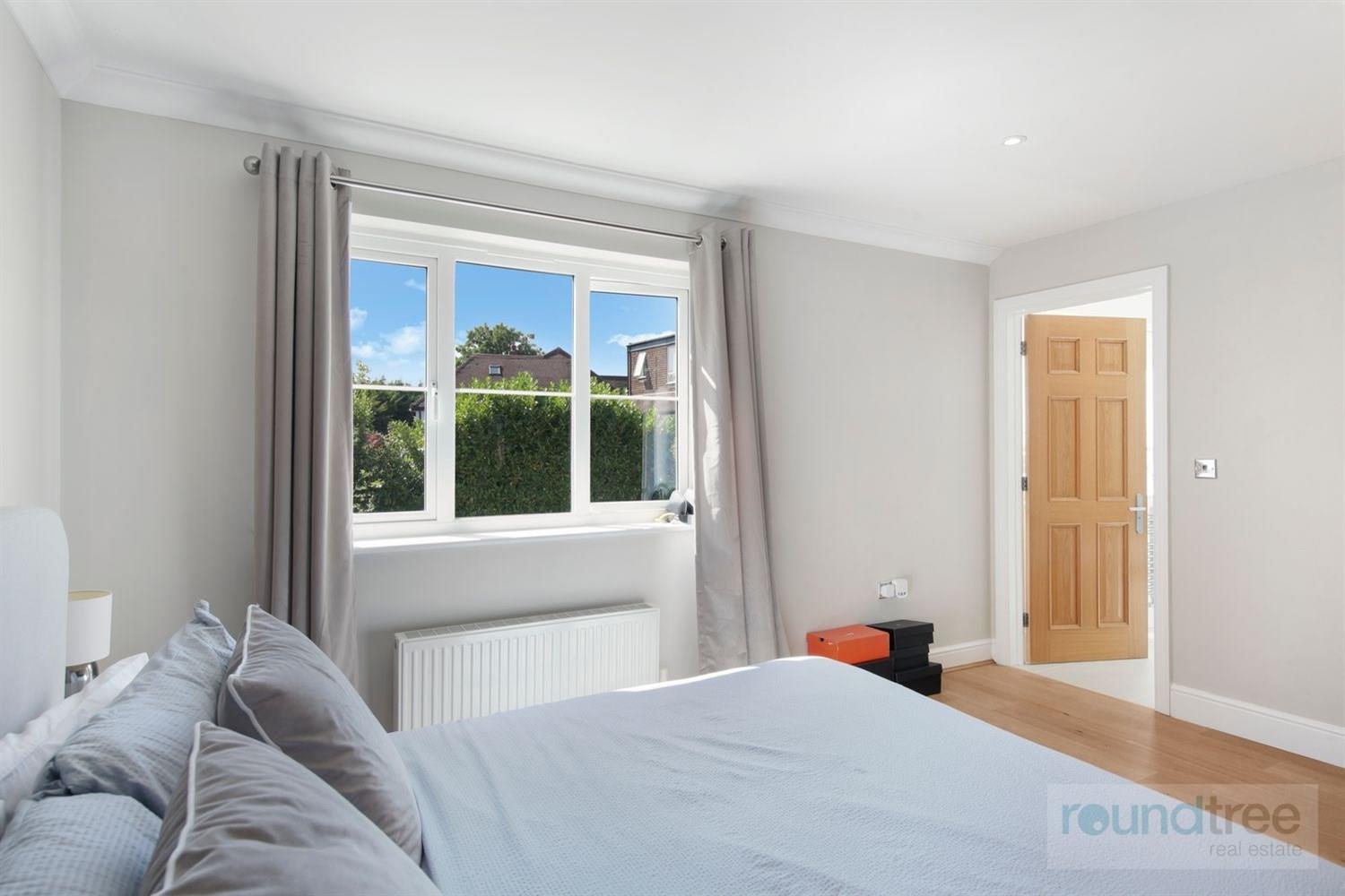 Property Image 804a81c1-9f09-412d-8174-de7b2c0ee645