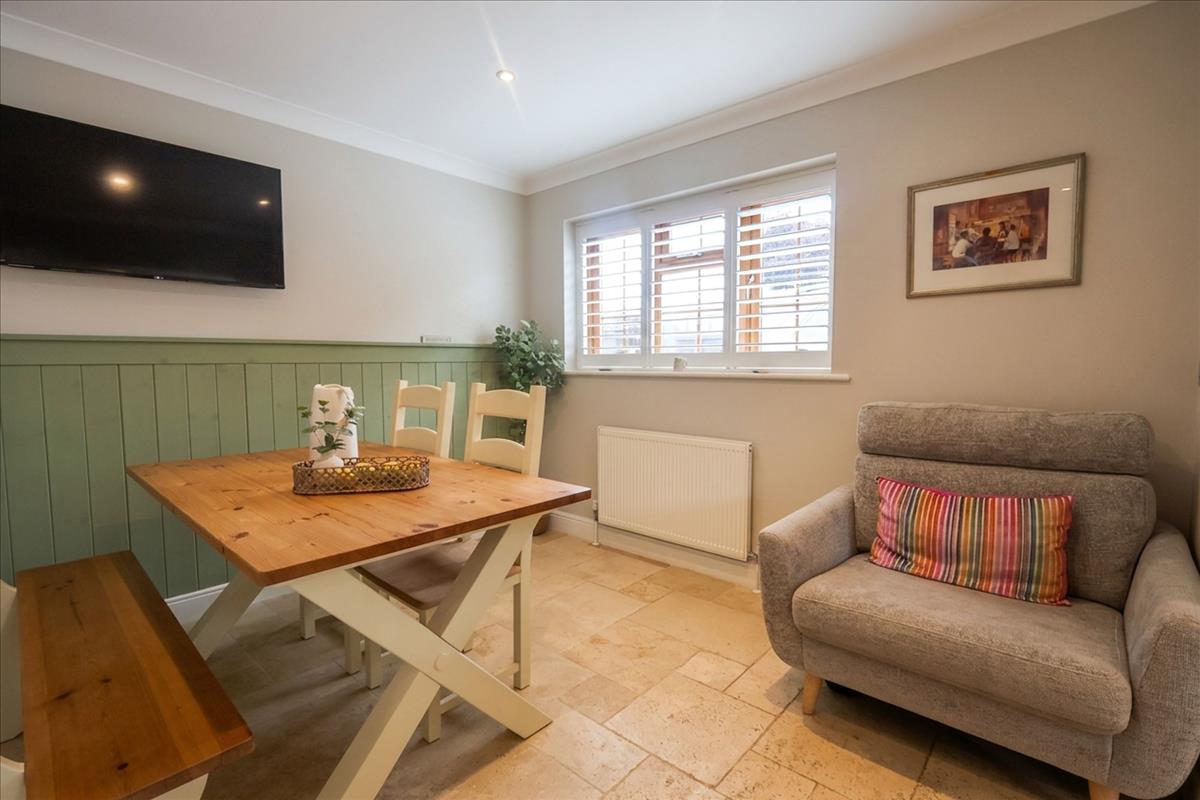 Property Image 80605939-b674-4625-bc4b-4aa3f9370dbf