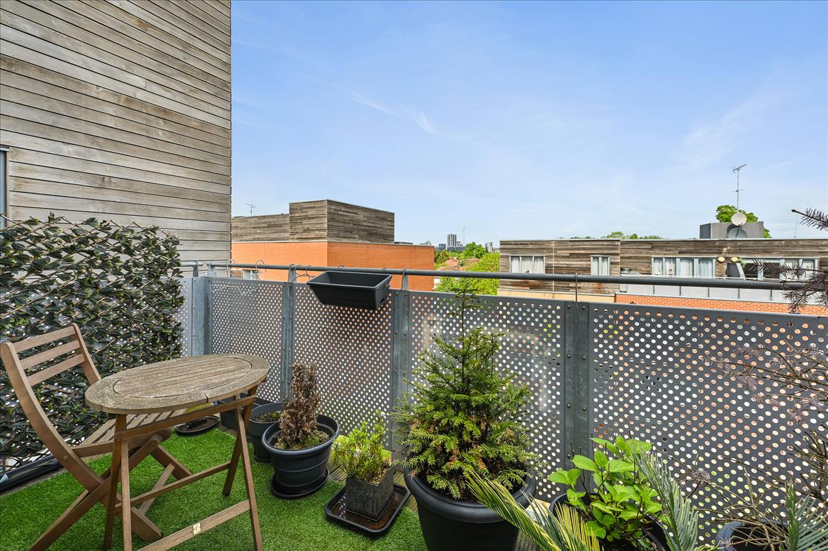Property Image 80662fc6-b20b-46b3-90a9-ed79bbe27654