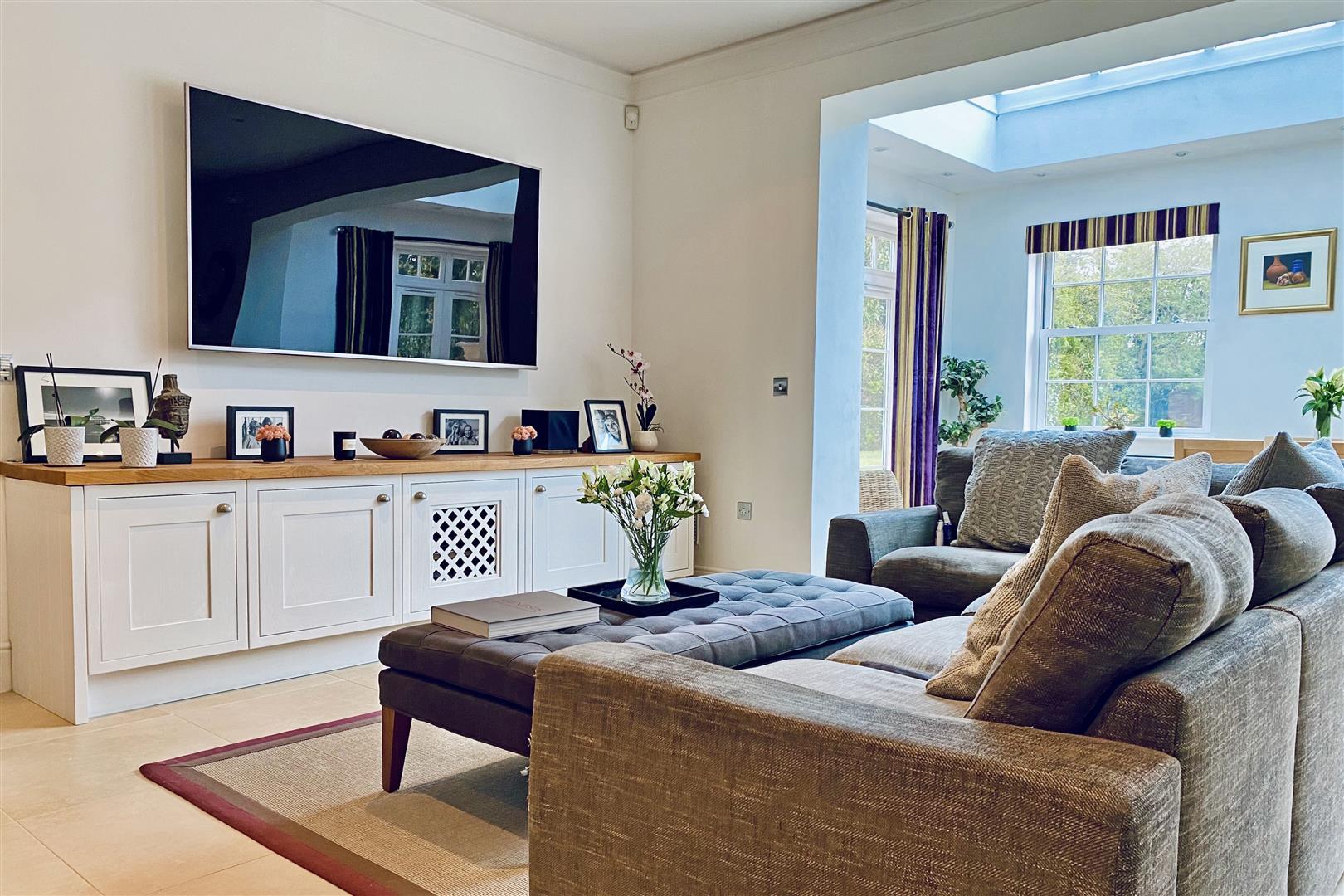Property Image 8094b809-2ddd-4128-af9c-2f197f70798e
