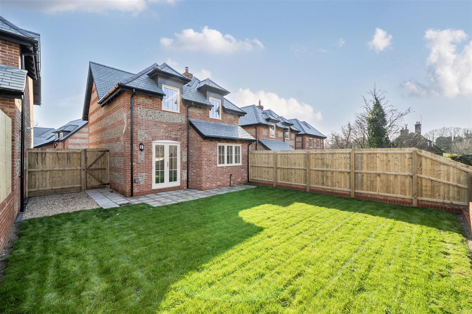 Property Image 8097bad4-a10b-42d4-9528-9608ef9549e9