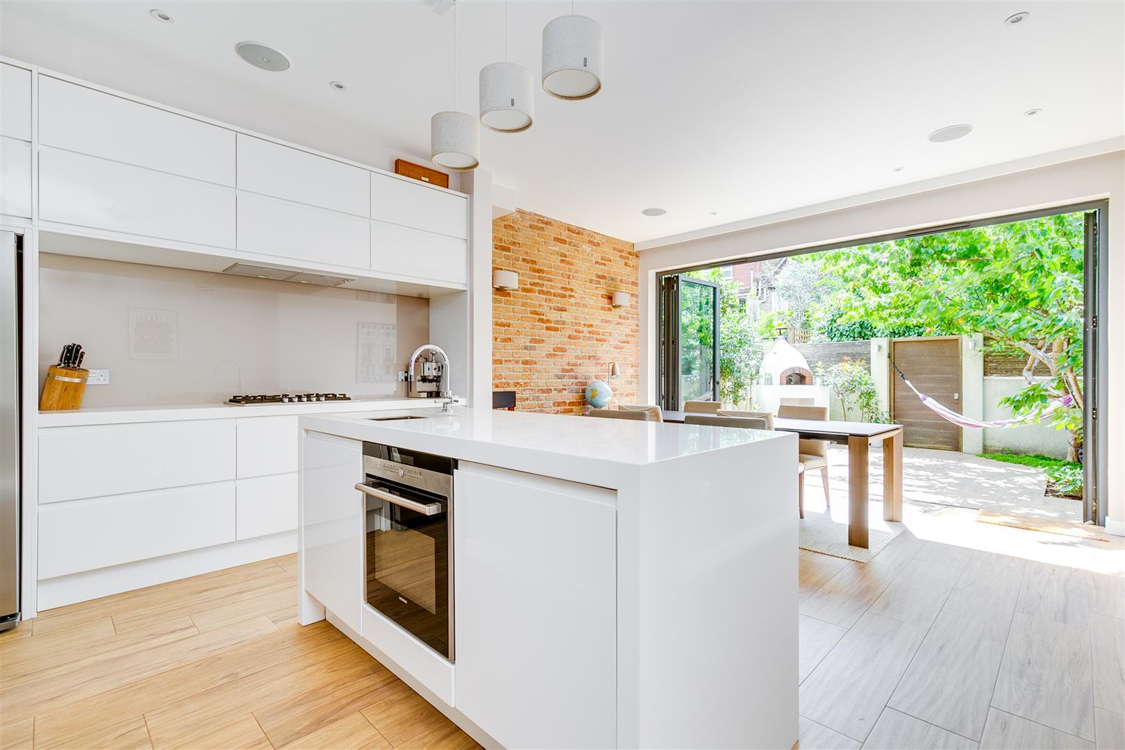 Property Image 80a22419-4e5d-4548-8512-2f86a59d13b0