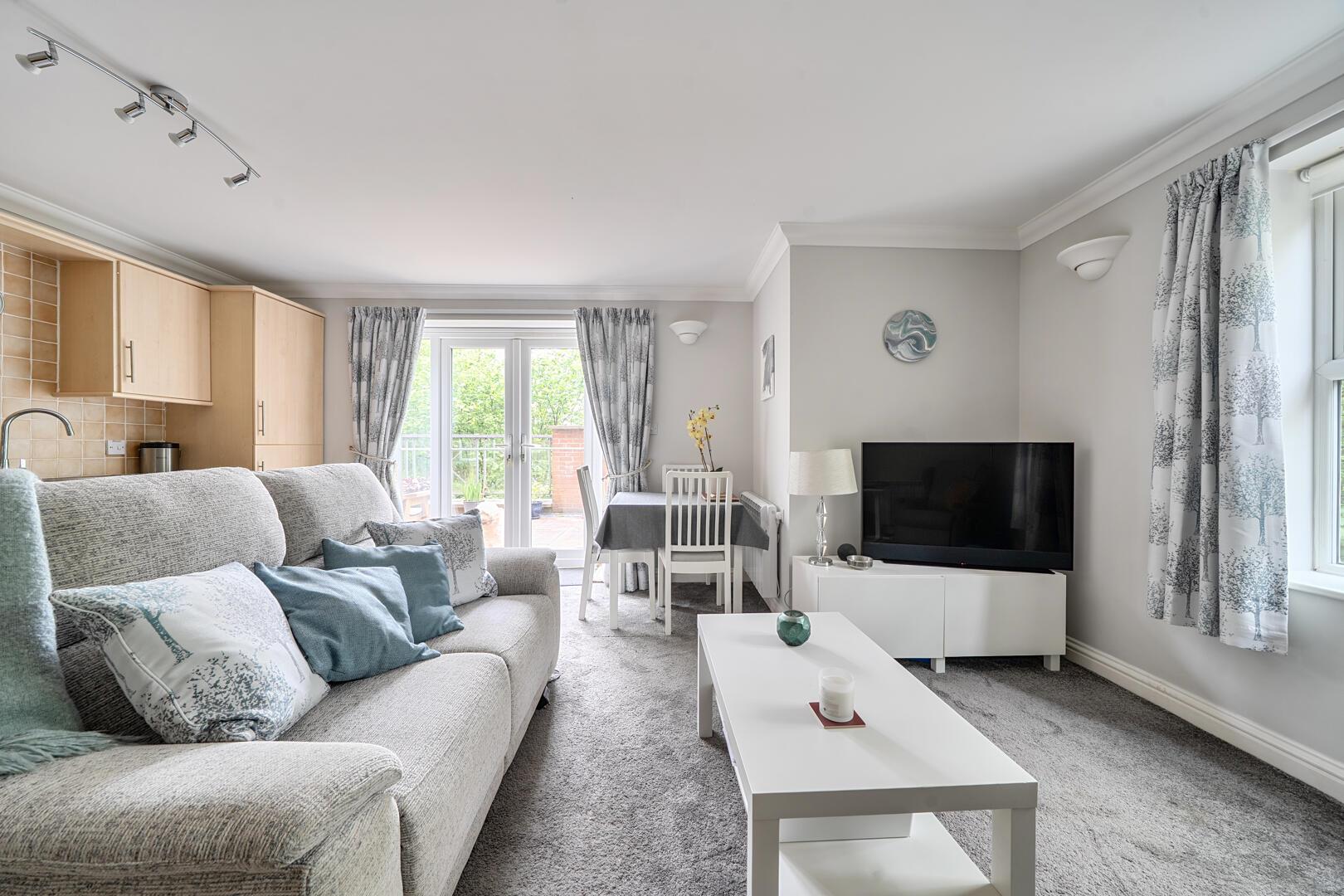 Property Image 80a26d1e-2724-4a5a-ab37-1f92a7a4dbae