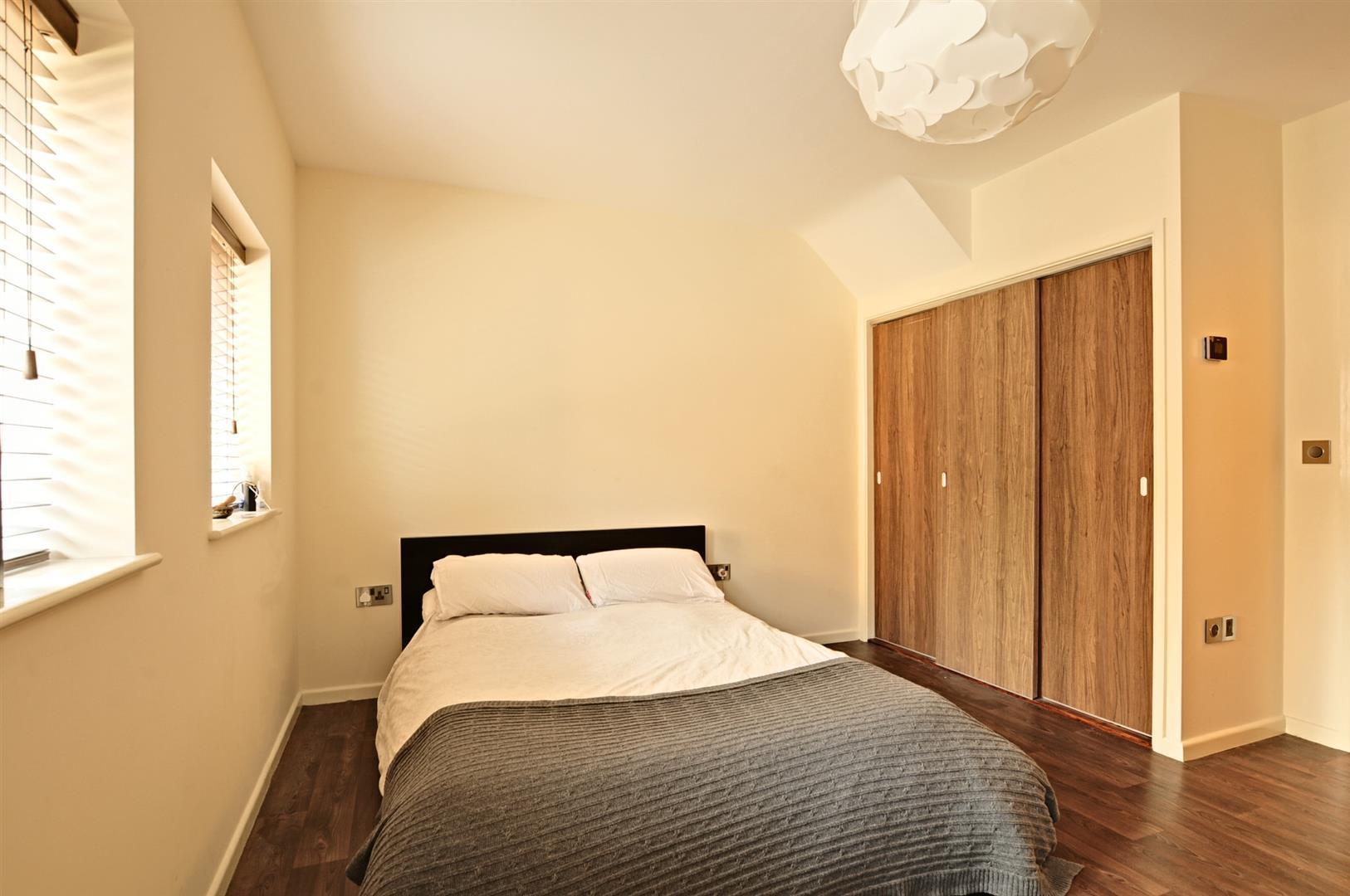 Property Image 80a2ac41-317a-417e-b757-ad88c3e8251f