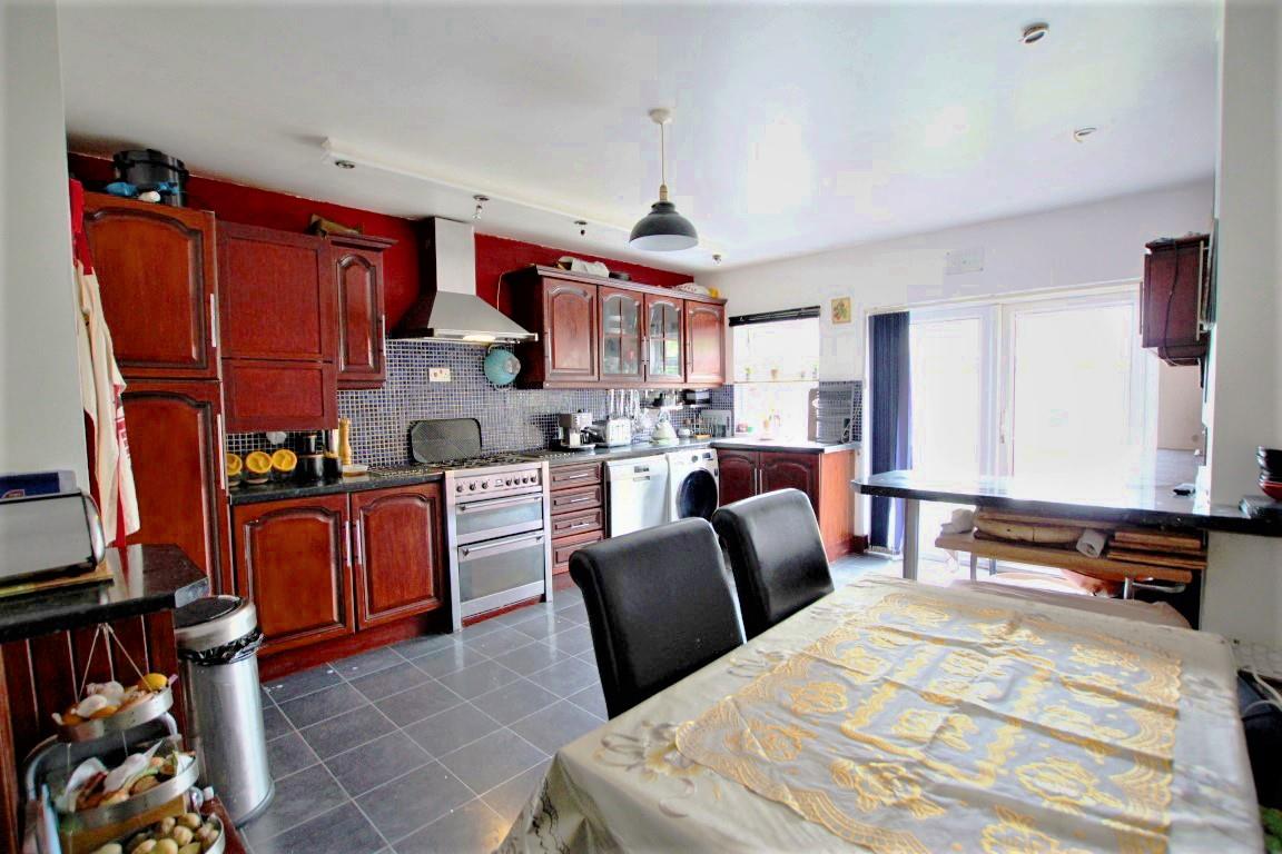 Property Image 80a55342-2b9c-4d3c-b1c7-0dc6b7571f1b
