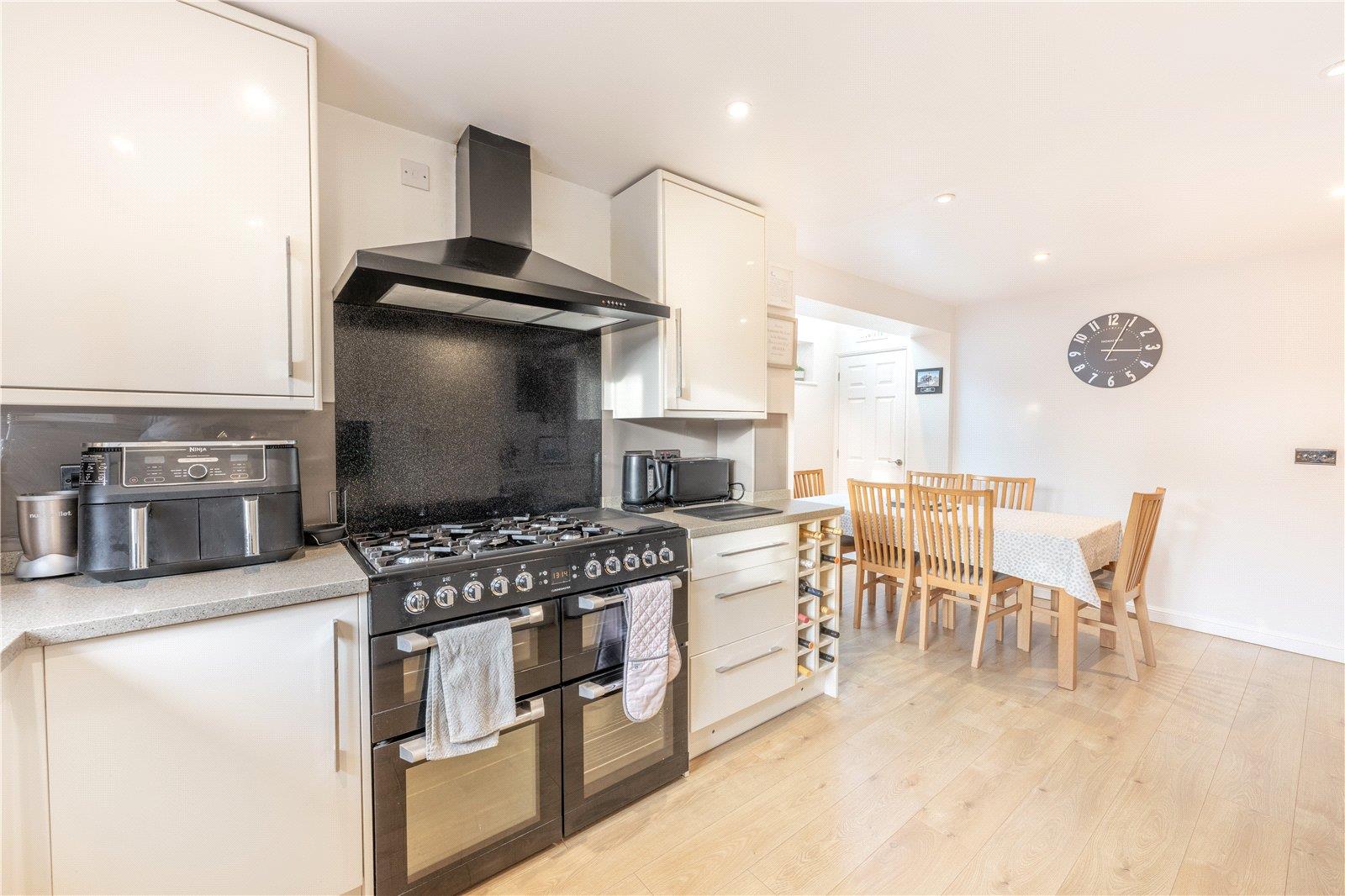 Property Image 80a8a04d-7600-4331-b8a4-2bd94da1cfc9
