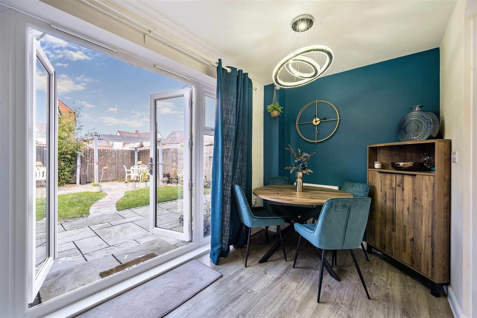 Property Image 80b35520-1bac-4818-a0a9-24817497fe46