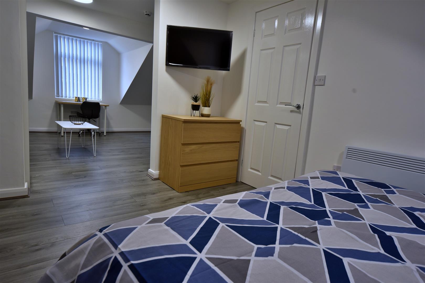 Property Image 80d03313-1e38-4b1a-b3d5-e4879ab167df