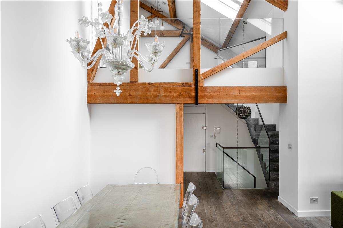 Property Image 80d51710-d4e2-4d55-8214-3a0006c359a6
