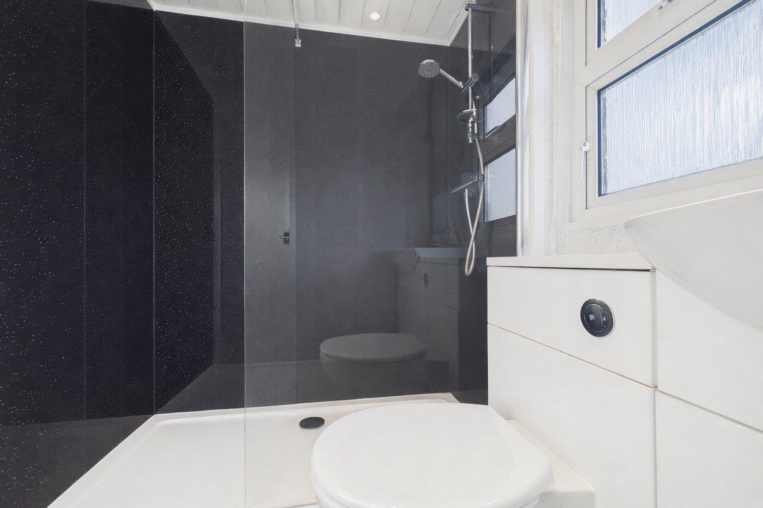 Property Image 80d69ccd-1c1f-404a-939b-30cdf4239e62