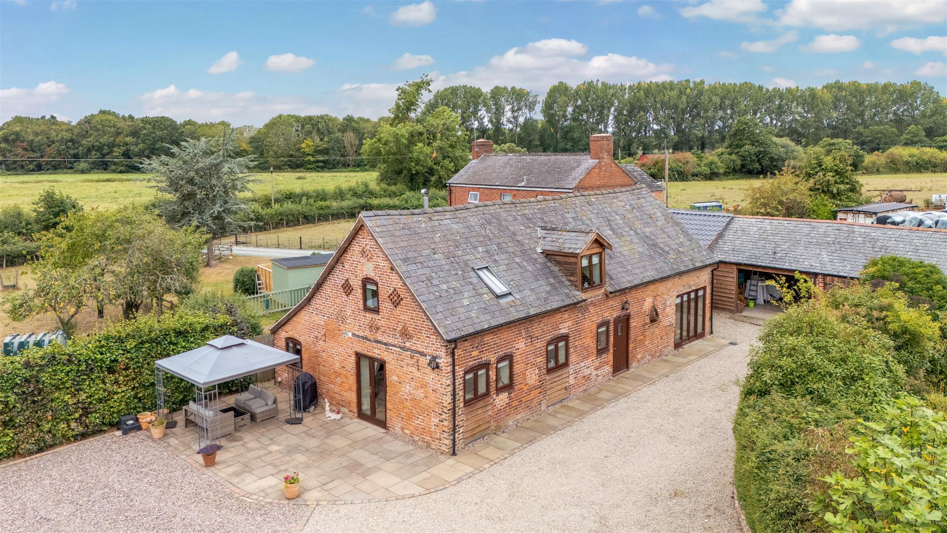 Property Image 80f6ec79-91bf-47e4-8881-2d9575b2ab40