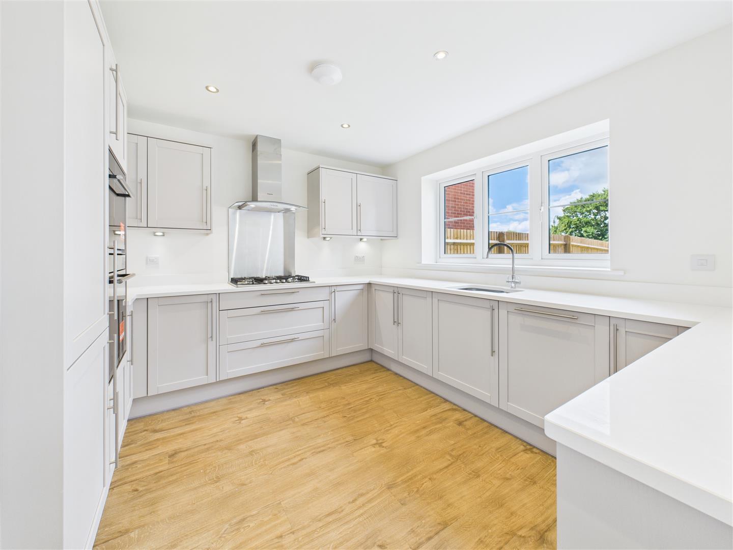 Property Image 80f84e85-63bc-4d7b-9ae0-c6ae7f386195