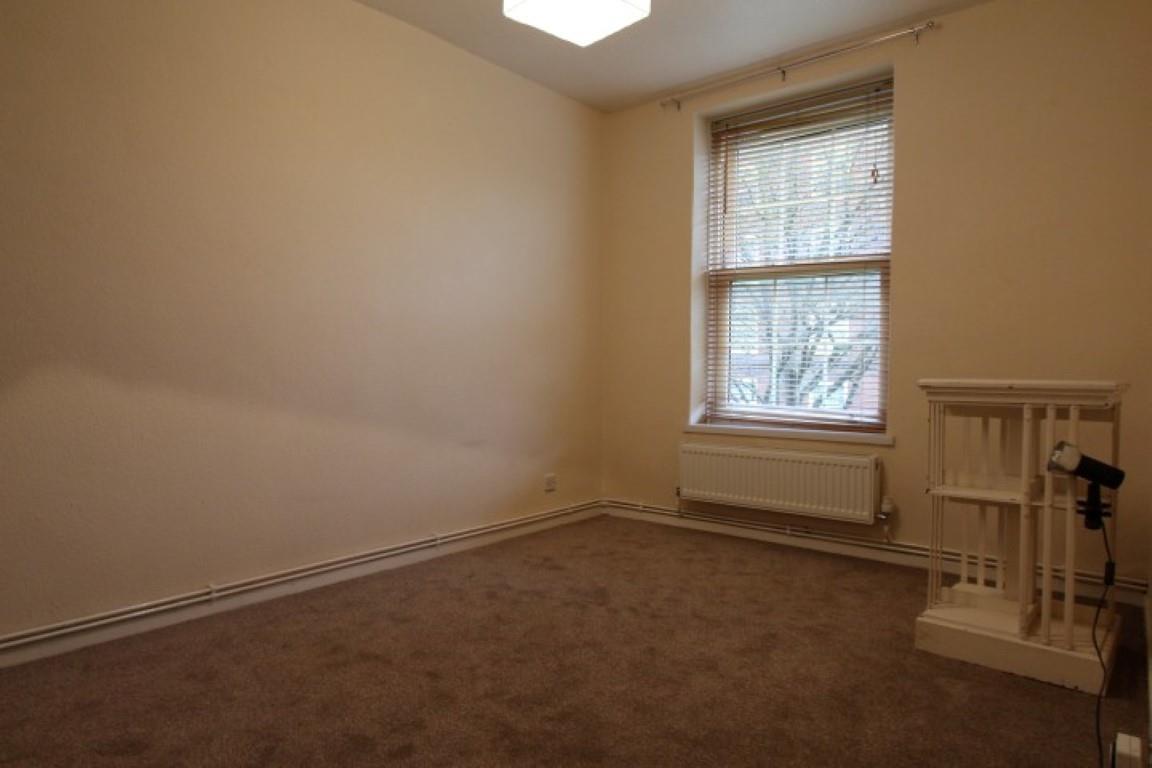 Property Image 80fc3487-bcb1-40f1-bbdf-a9b8eee3040d