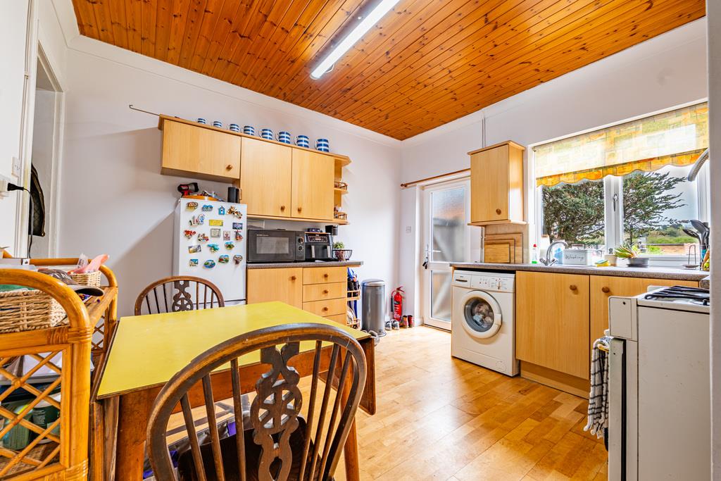 Property Image 81050601-77b8-40e2-95cf-3997e33e3c27