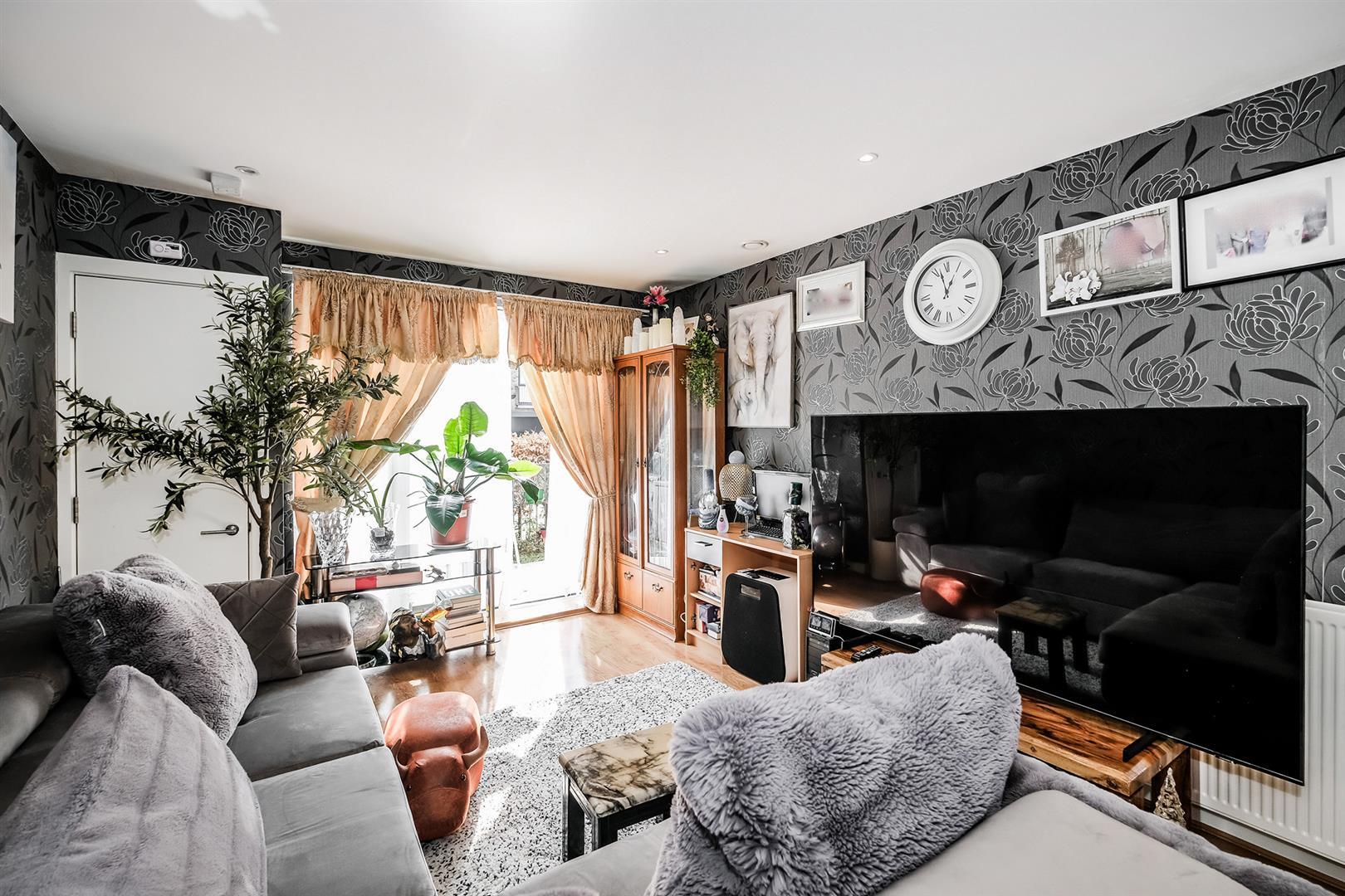 Property Image 8116f701-bbd7-425b-b919-1554134c8156