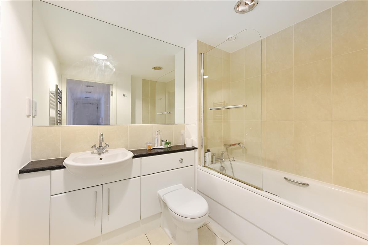Two bed two bath property for let on Bloomsbury Terrace Fitzrovia WC1