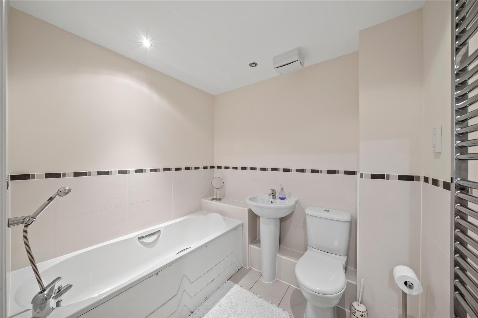 Property Image 812a23d5-0529-46ed-a77f-85d044878081