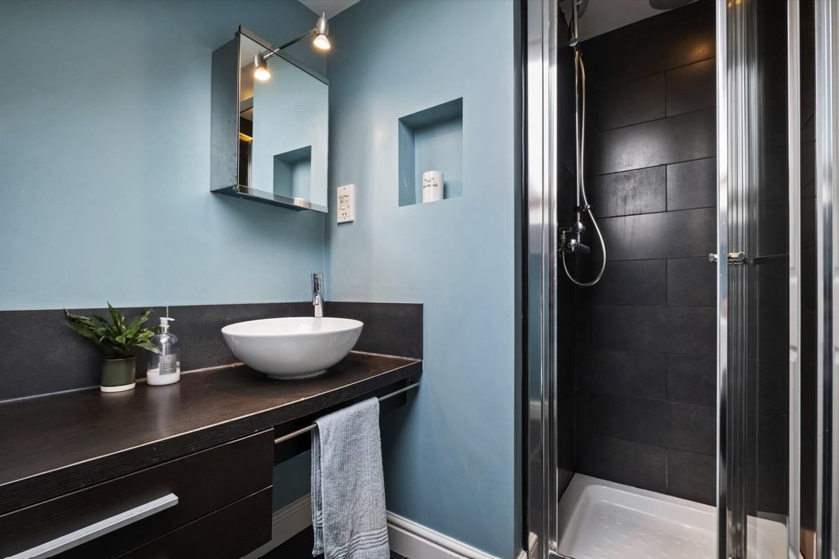 Property Image 812a35cc-3cf0-43a7-a291-c78102e3d5be