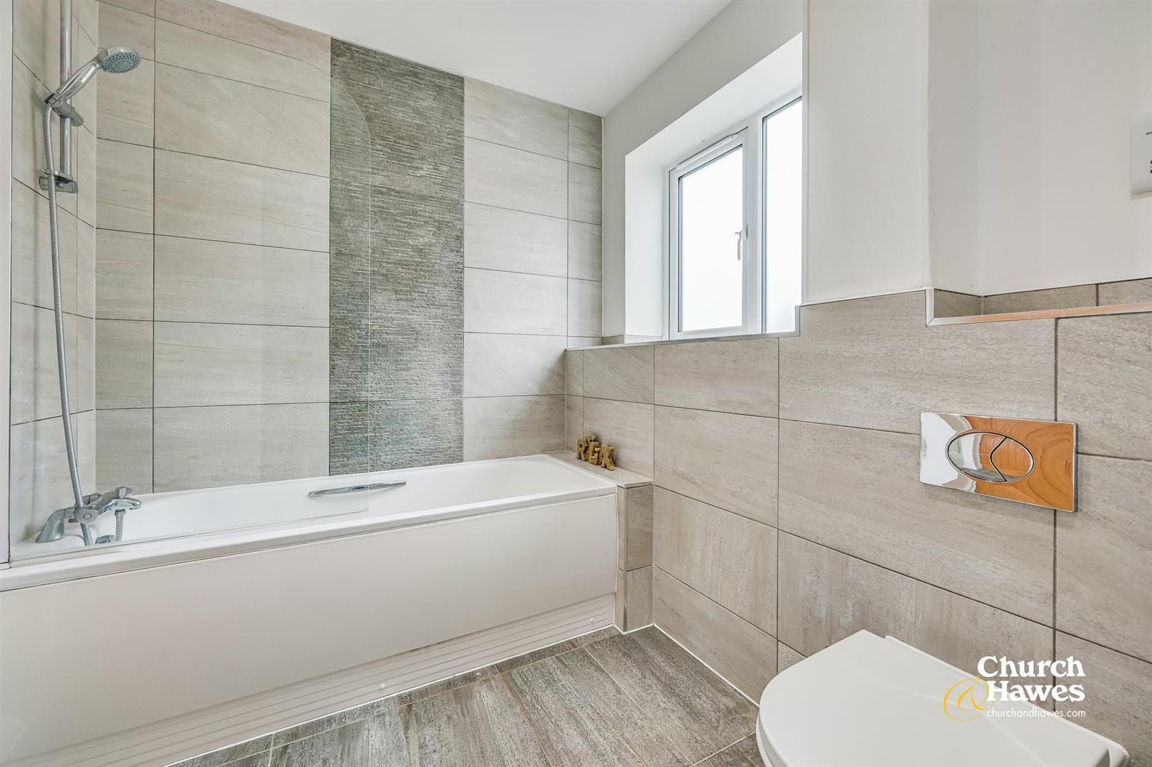 Property Image 812bb552-b587-4bec-b876-13f098ff5ed7