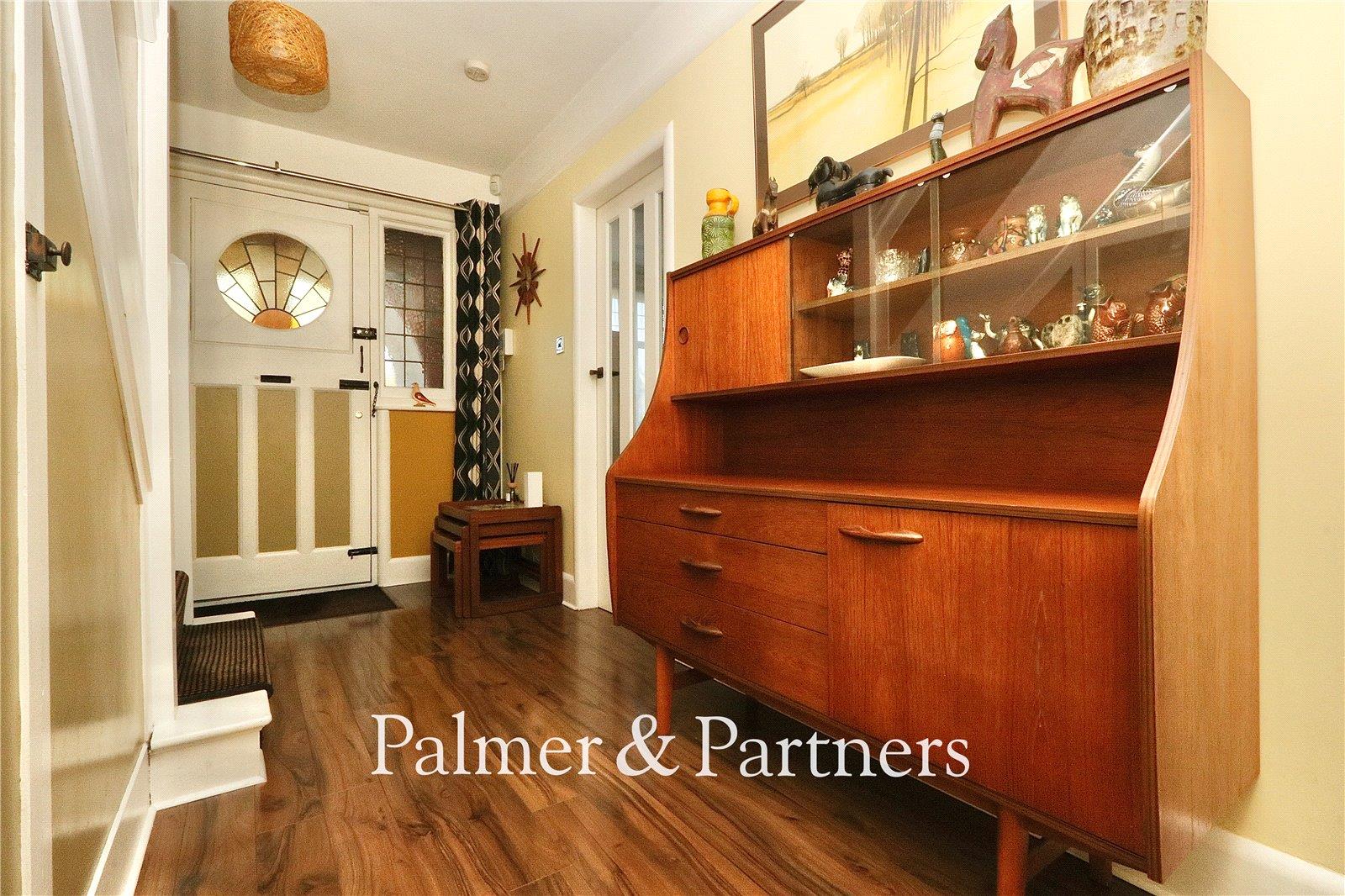Property Image 812f40bc-eee1-4aae-8382-ef72d8101c2a