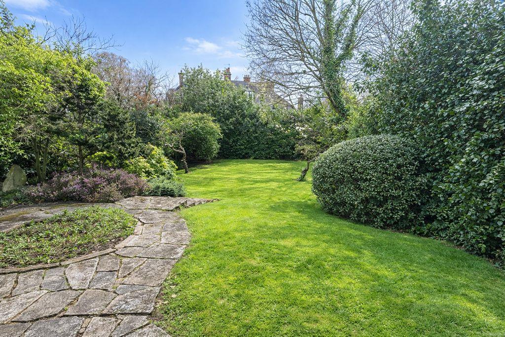 Property Image 813223c2-53ad-410e-b7cf-ef919f98b317