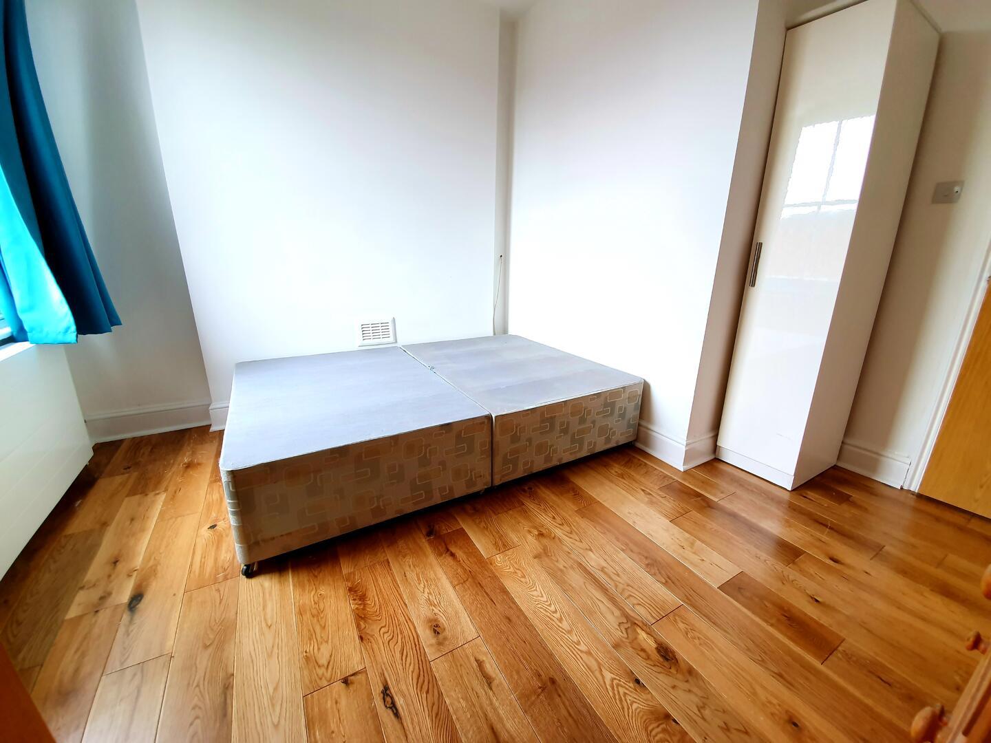 Property Image 81428e30-75d8-4ca7-977a-a05e5806f910