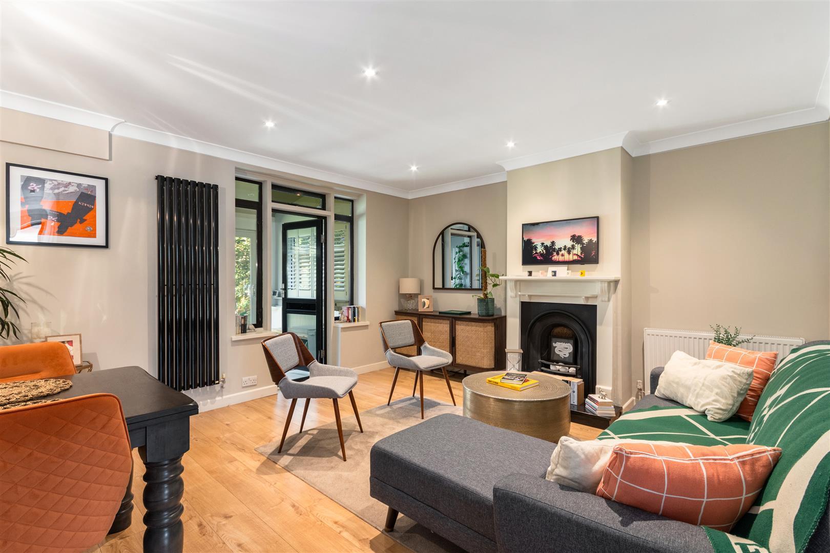 Property Image 815424f7-f797-41f1-aa68-a1ce0b8290e6