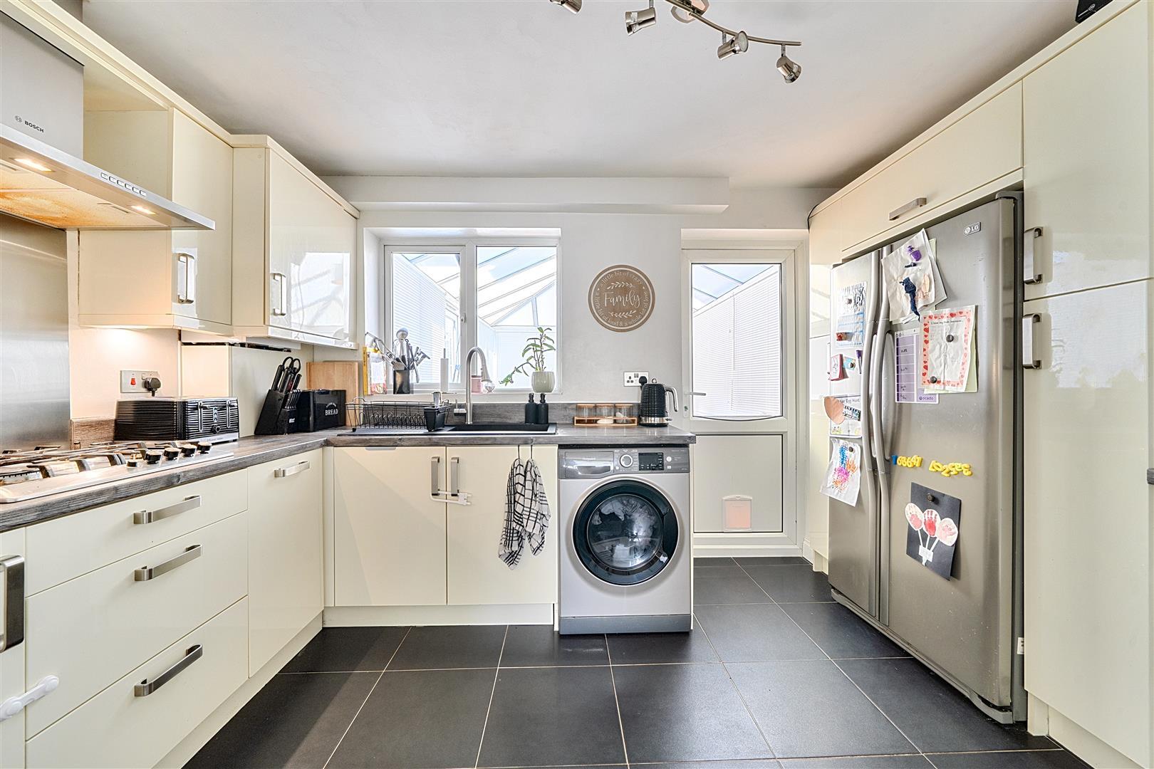 Property Image 81579024-e21f-47ec-91fb-085802342a2e