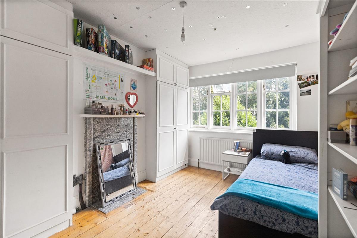 Property Image 8172c60d-d1f7-48f6-8d9b-79000b2527ce
