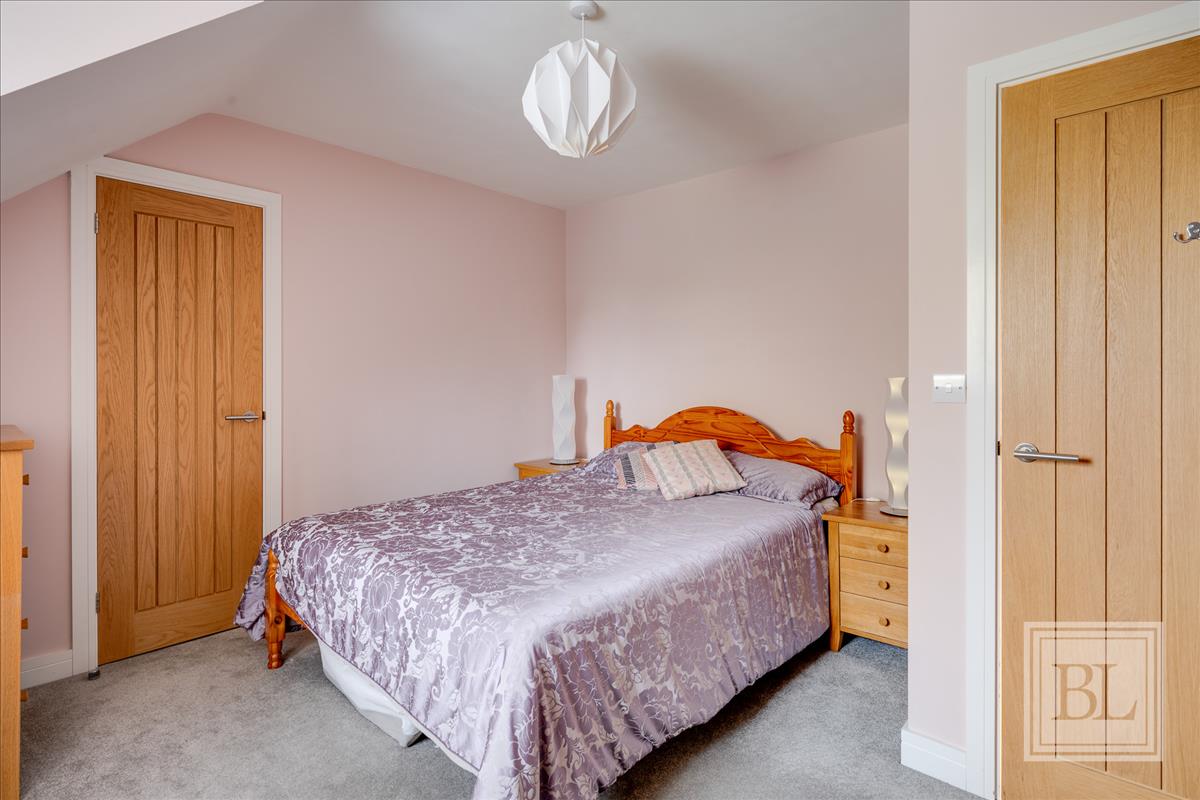 Property Image 81773490-3397-4fdd-8e95-4bb27f0ab7fe