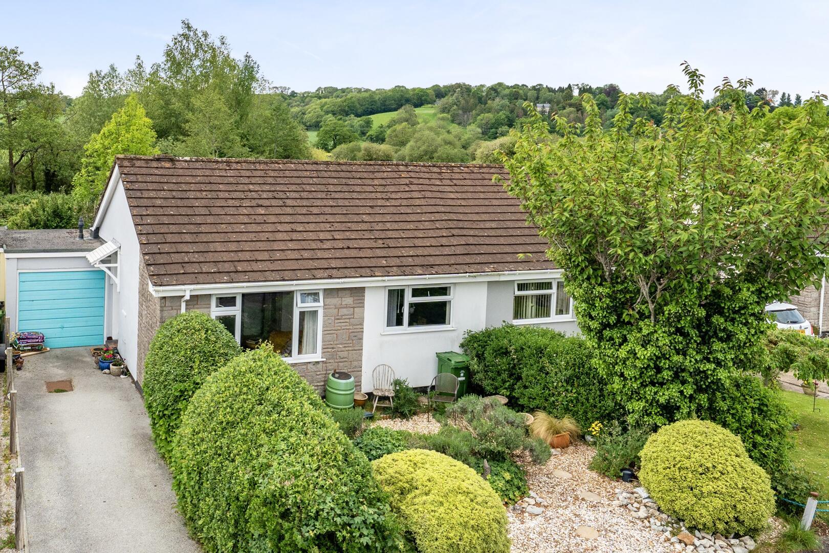 Property Image 817ad367-eb6a-4e5d-b046-0d2acdb9c383
