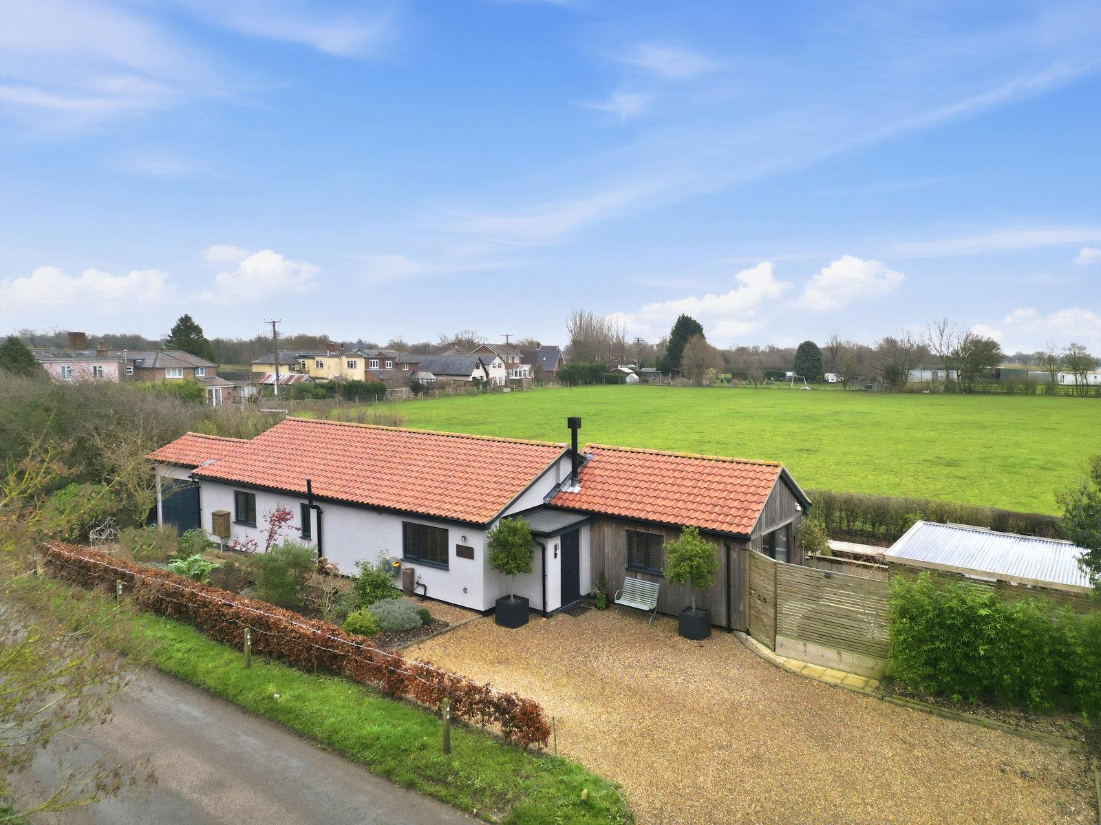 Property Image 81801c14-1c52-489a-9f43-cff42bdaaa60