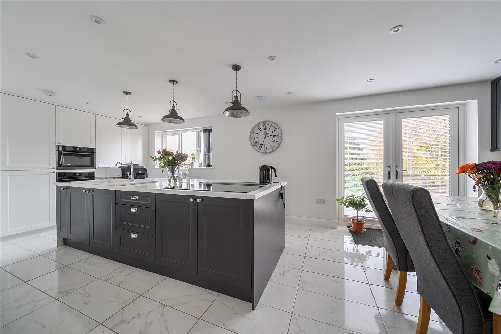 Property Image 8184184e-7f44-4126-8933-e4067d1781dd