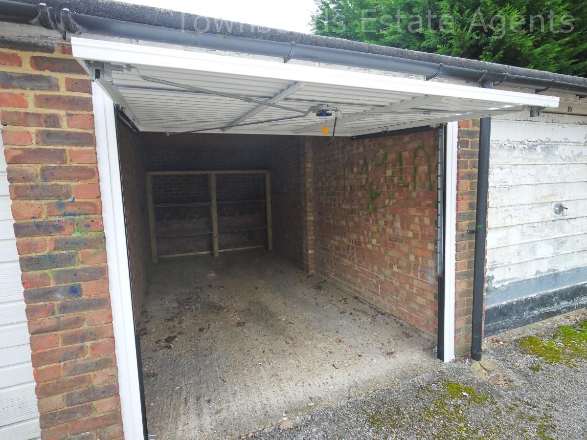 Property Image 8184c144-a2b9-45d4-8377-bdbac28c9edd